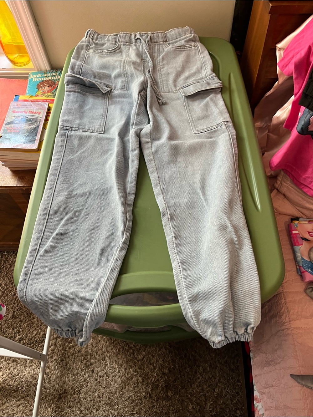 No Boundaries Light Gray Cargo Jogger Jeans